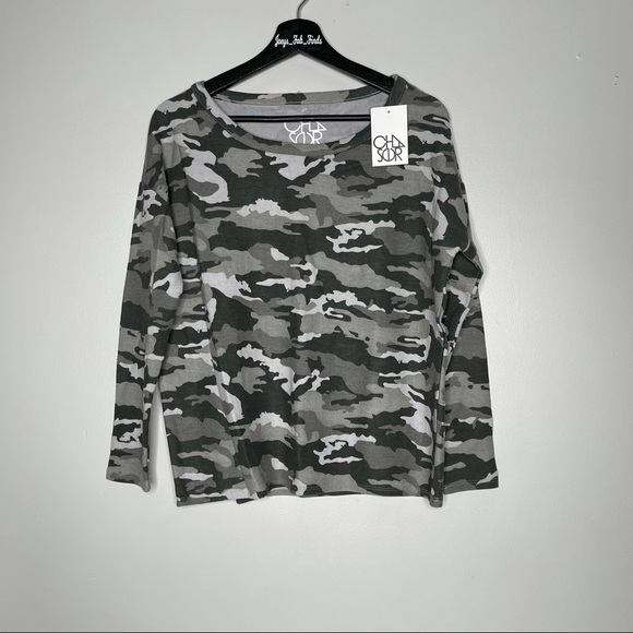 Chaser Camo-Print Long Dolman-Sleeve Top - Picture 1 of 10